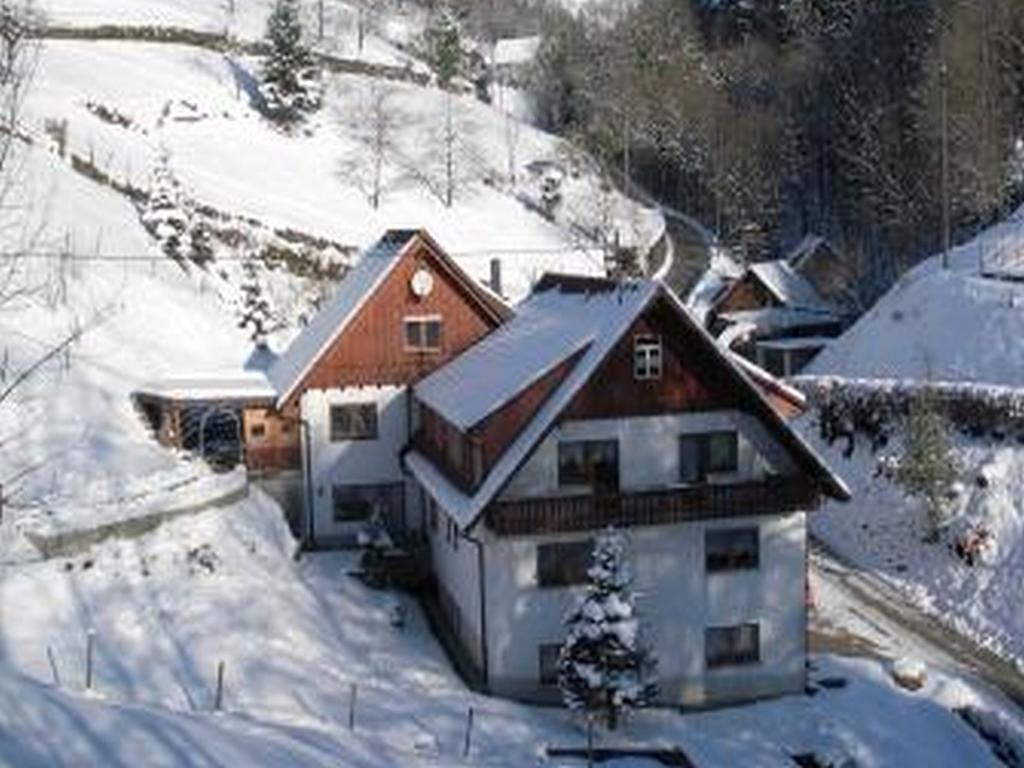 Apartment Resi